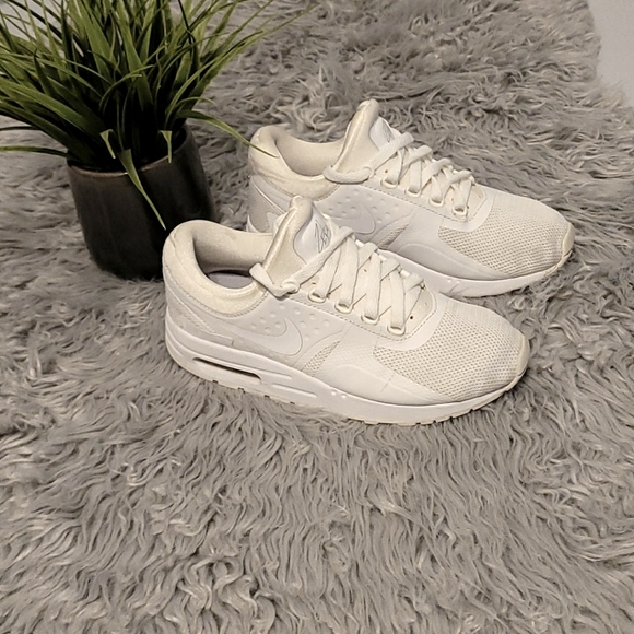 Nike Other - Air Max Zero sneakers ( unisex )